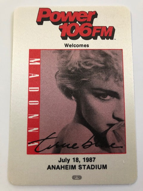 Madonna - True Blue Tour 1897 - Cloth Backstage Pass