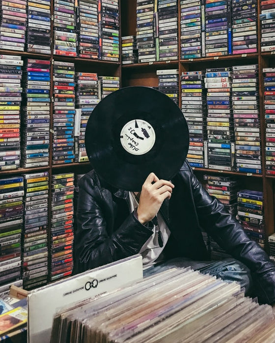 Why Artists Should Start Selling Music On Vinyl Again