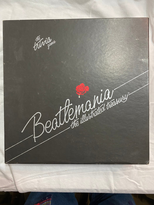 The Beatles - Beatlemania The Illustrated Treasury Trivia Game ** Incomplete